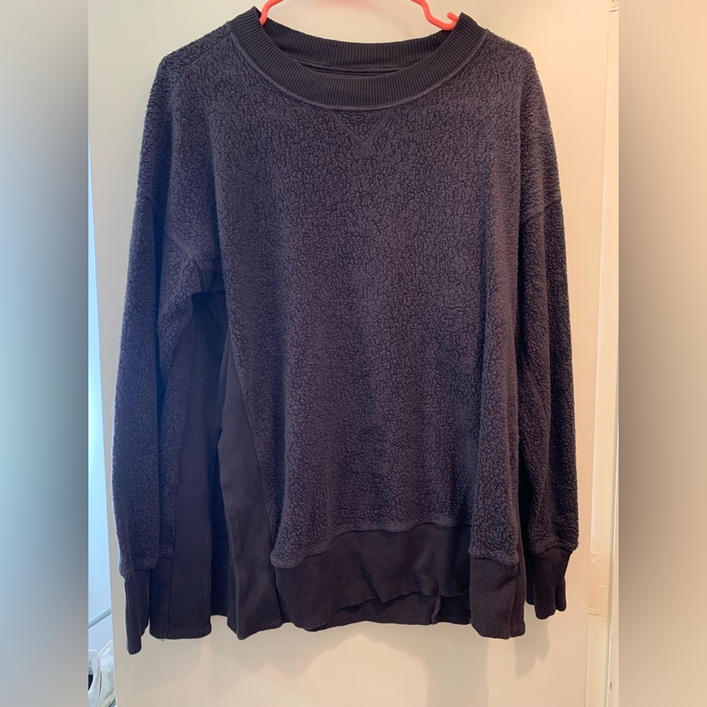 Womens aerie oversized long sleeve! XS
